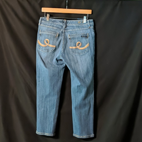 Jean capris - Picture 3 of 7